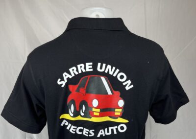 T-shirt floqué avec logo d’association – Marquage textile économique et impactant